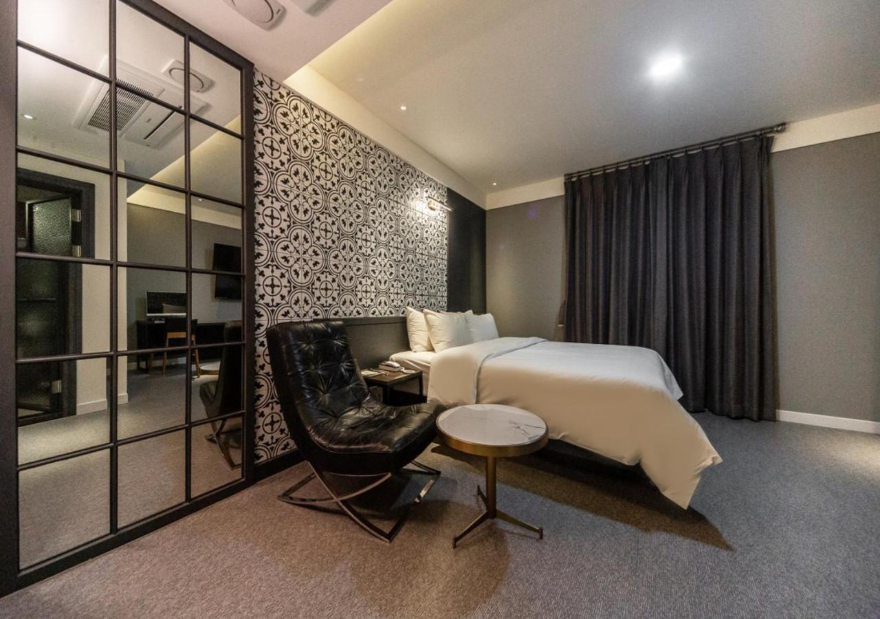 West In Hotel Joszu Kültér fotó