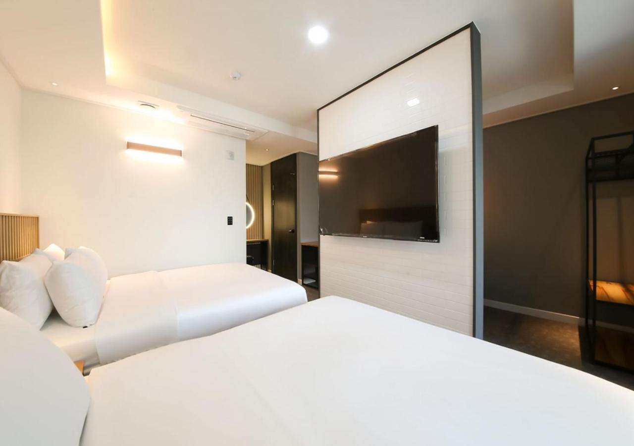 West In Hotel Joszu Kültér fotó