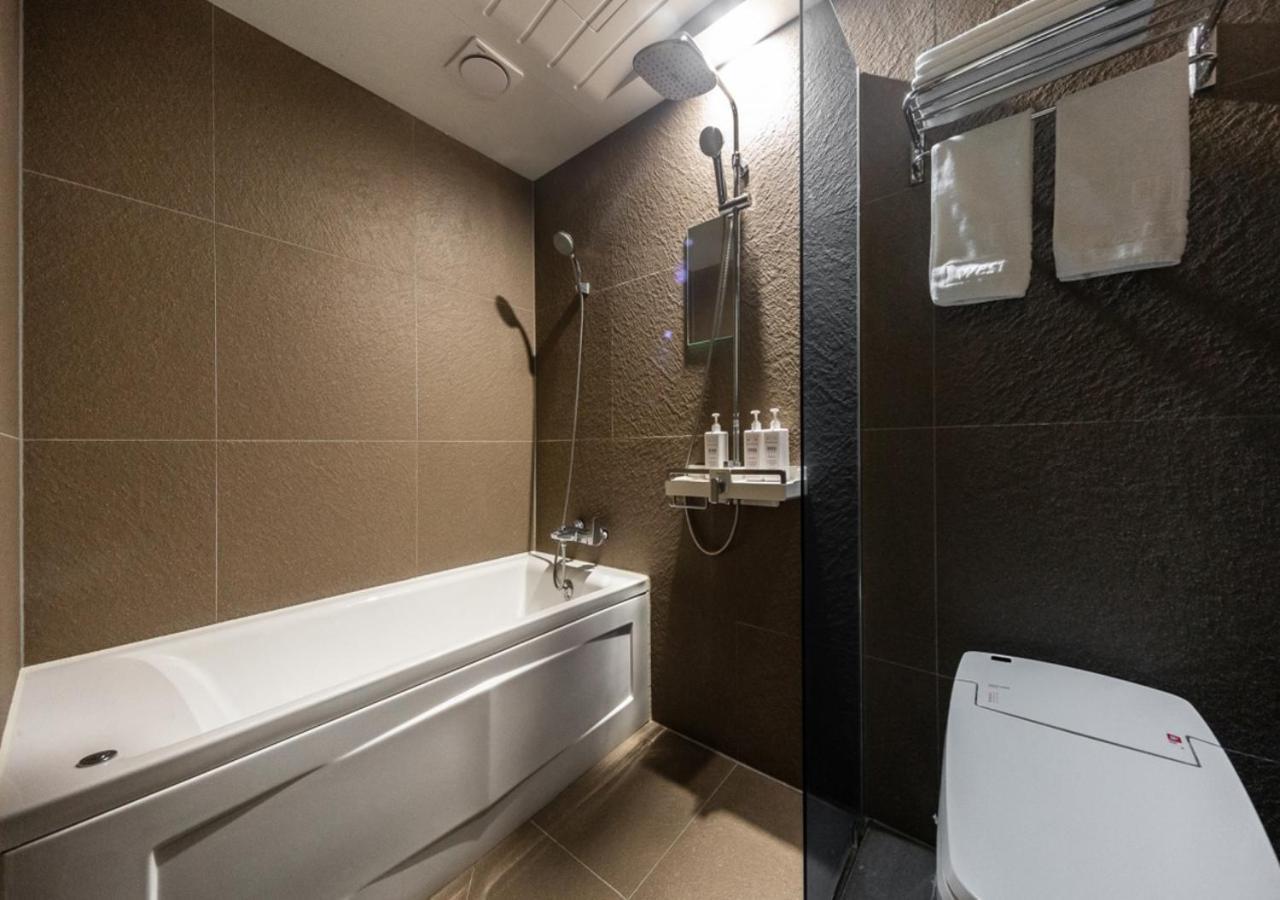 West In Hotel Joszu Kültér fotó