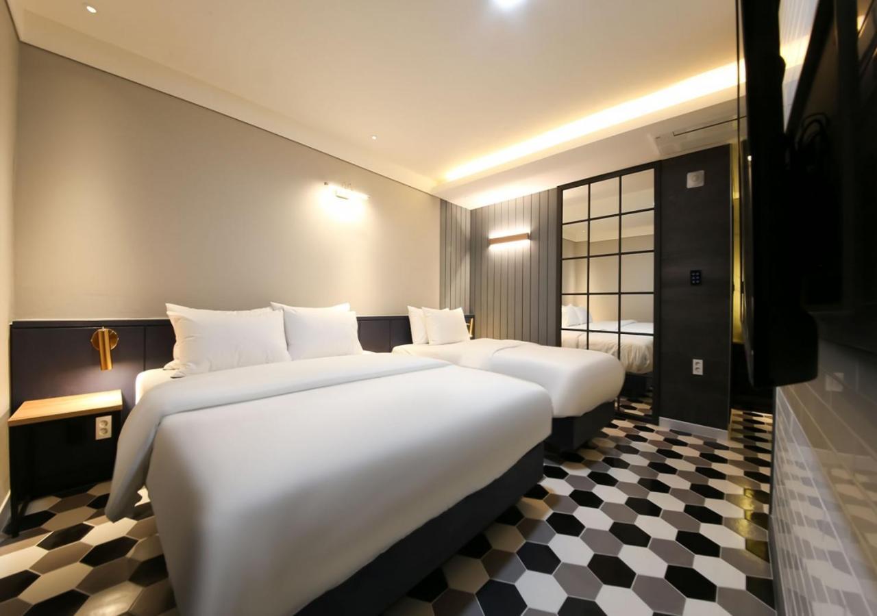 West In Hotel Joszu Kültér fotó