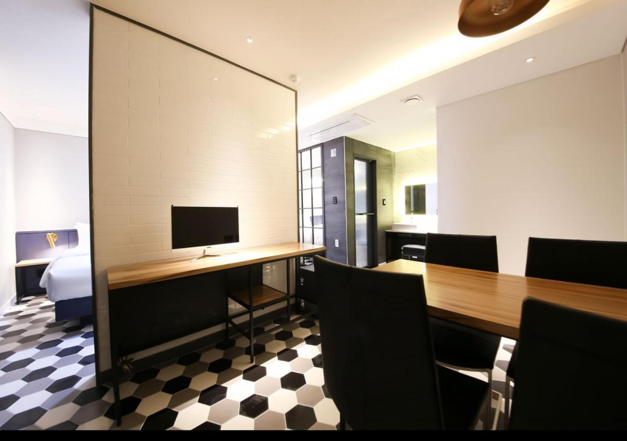 West In Hotel Joszu Kültér fotó