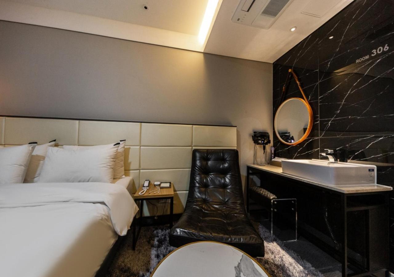 West In Hotel Joszu Kültér fotó