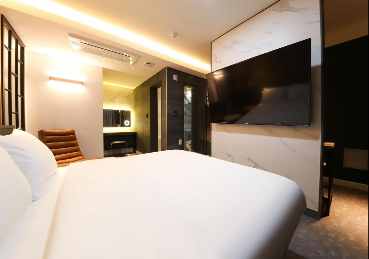West In Hotel Joszu Kültér fotó