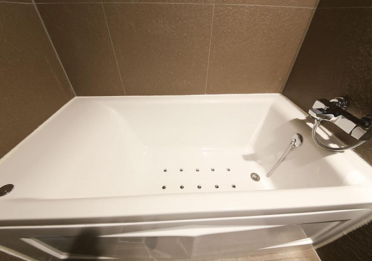 West In Hotel Joszu Kültér fotó