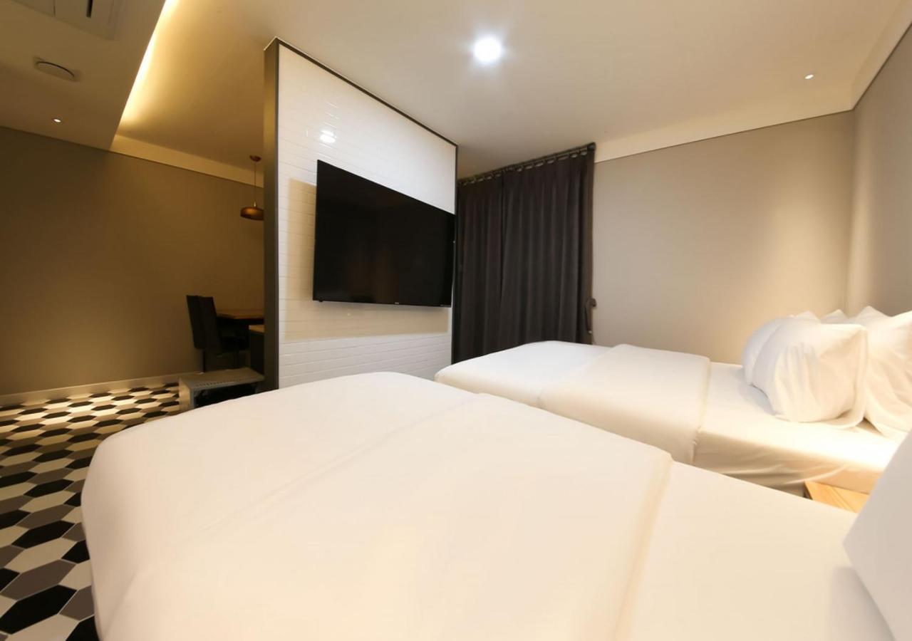 West In Hotel Joszu Kültér fotó